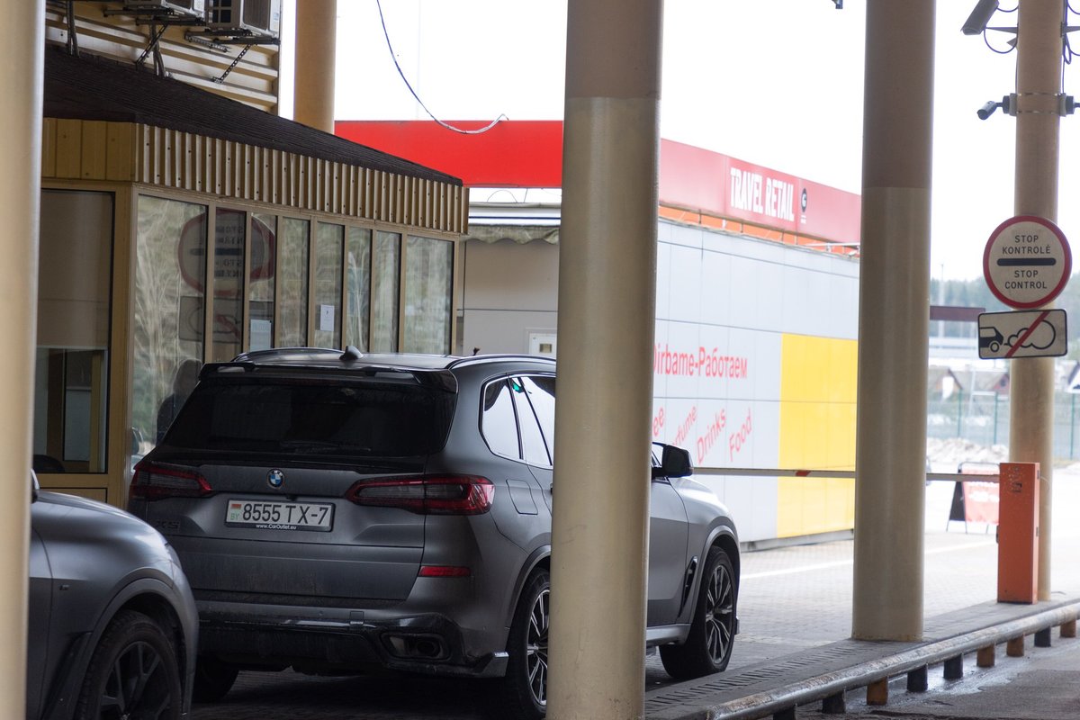 Vyriausybė spręs dėl sienos su Baltarusija atidarymo