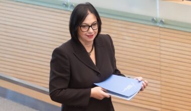 Popovienė ieškos sutarimo su Navicko profsąjunga