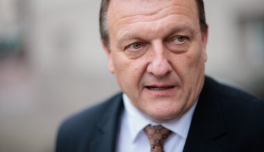 Kondratovičius: Baltarusijoje strigusius vilkikus siekiama į Lietuvą įleisti per Šalčininkų postą