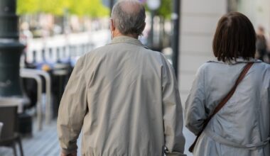 2 tūkst. eurų per mėnesį ir jokių mokesčių: štai kaip pensininkus skatins dirbti ilgiau