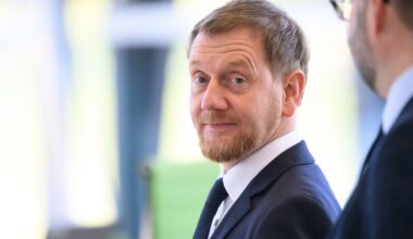 Michaelis Kretschmeris ragina po karo vėl pirkti rusiškas dujas