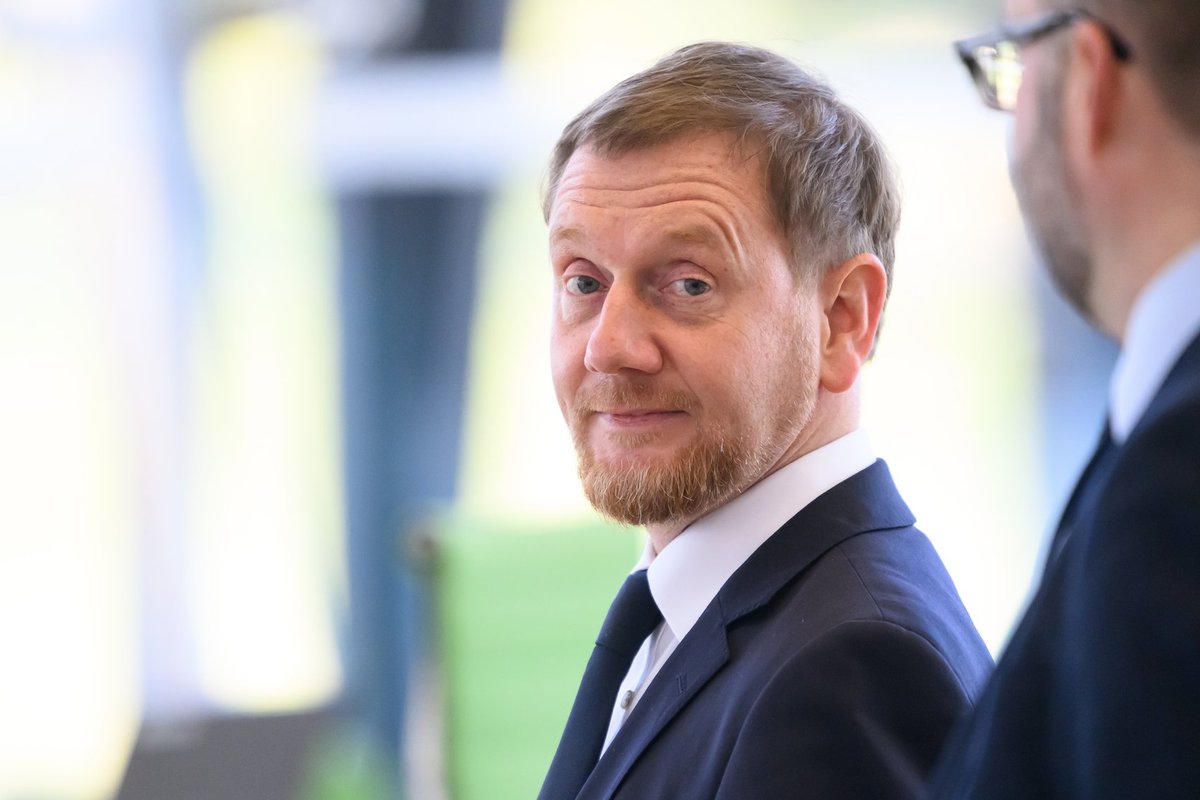 Michaelis Kretschmeris ragina po karo vėl pirkti rusiškas dujas