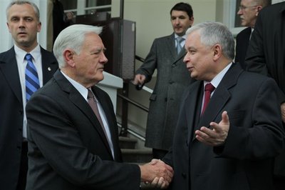 Valdas Adamkus, Lechas Kaczynskis 2009 metais