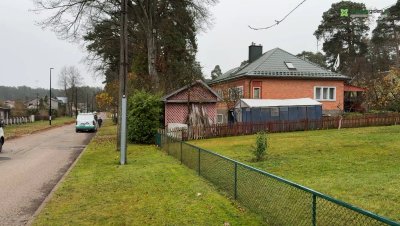 Alytuje į namo kiemą nusileido kontrabandininkų balionas (Alytausgidas.lt nuotr.)