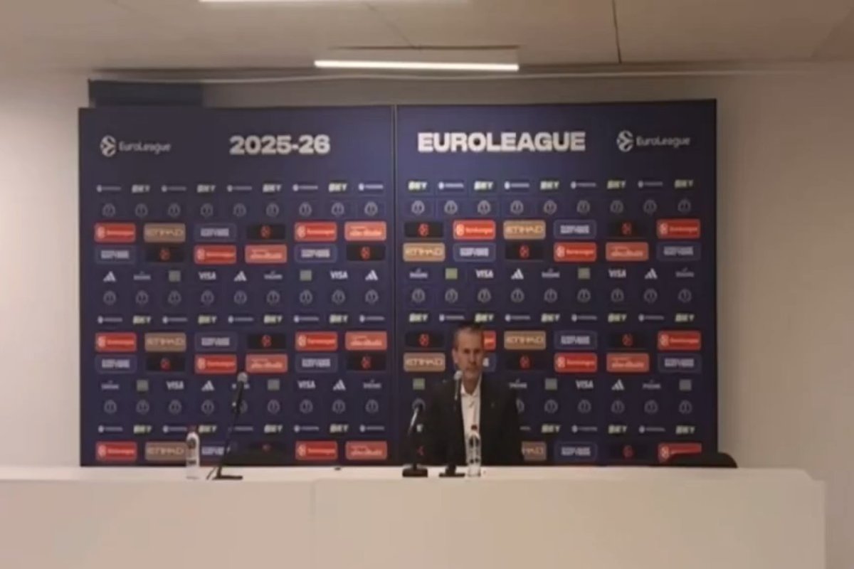 Po nesėkmės Eurolygoje strategas spaudos konferencijoje užtruko 5 sekundes - Delfi