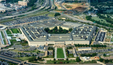 Pentagonas leido Ukrainai tiekti „Tomahawk“, galutinį sprendimą palikdamas D. Trumpui