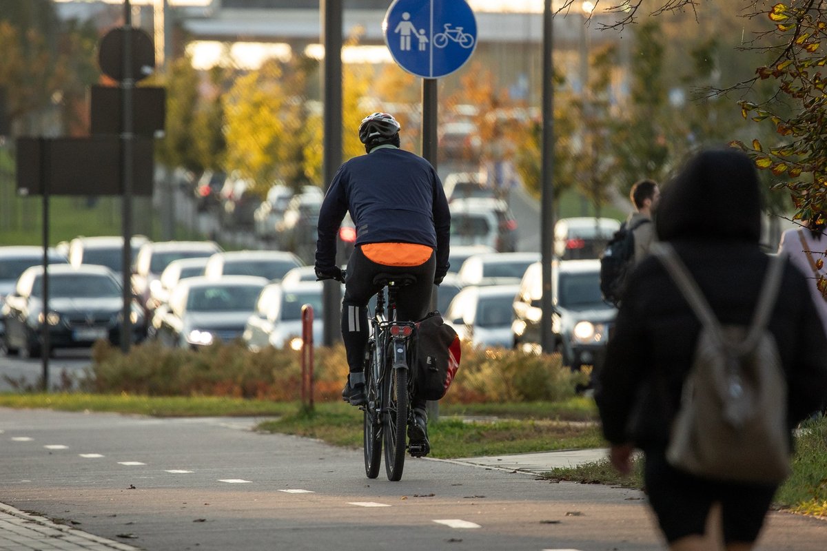 Vyriausybė priėmė sprendimą suvienodinti visų socialinių paslaugų darbuotojų atostogas
