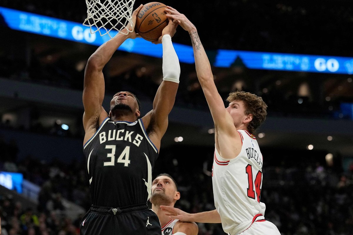 Buzelio vedama „Bulls“ nesustabdė Milvokyje siautėjuso Giannio Antetokounmpo