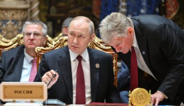 Karas Ukrainoje. Iš Kremliaus – žinia dėl taikos plano: mes deramės tik su JAV - Delfi