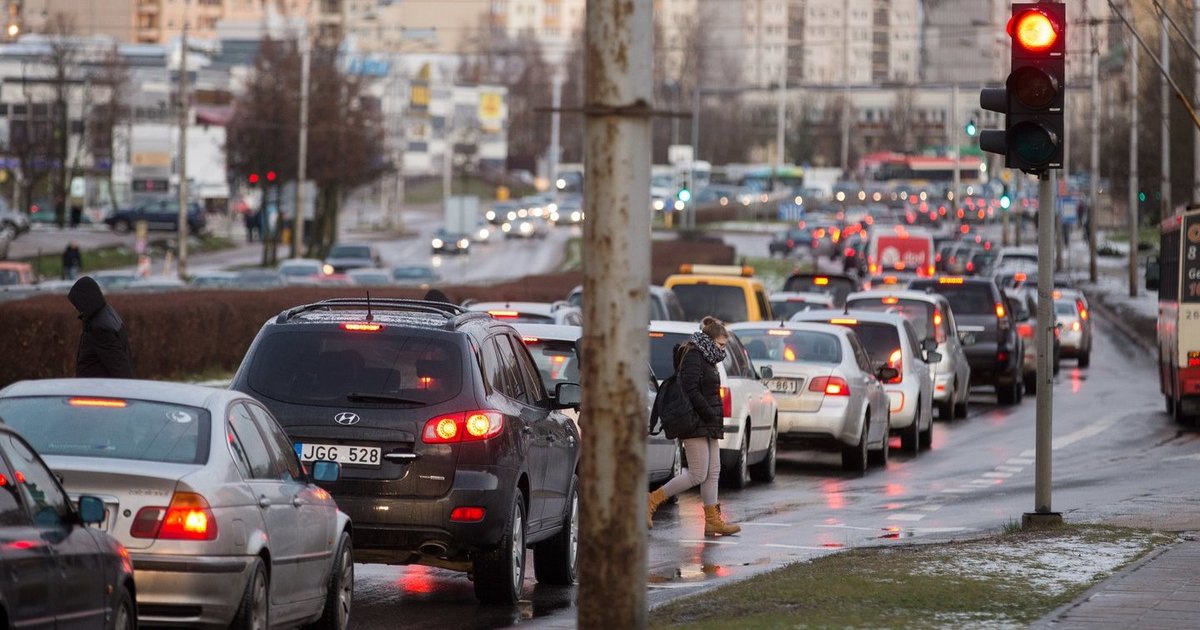 Nuo lapkričio 1 d. – svarbūs pokyčiai vairuotojams: to nepadarę, važiuoti automobiliu nebegalėsite
