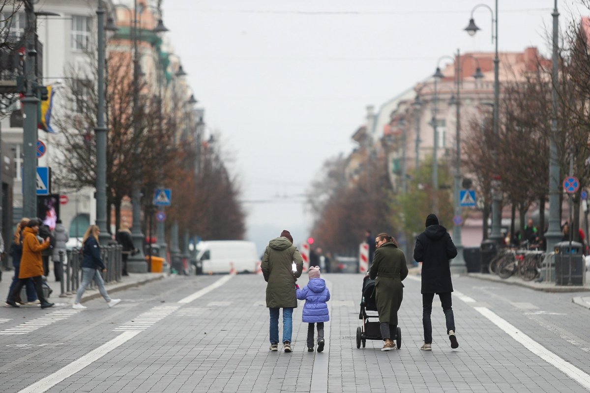 Ūkanotas oras šeštadienį vilniečių neišgąsdino – sinoptikė pasakė, kokie orai laukia toliau