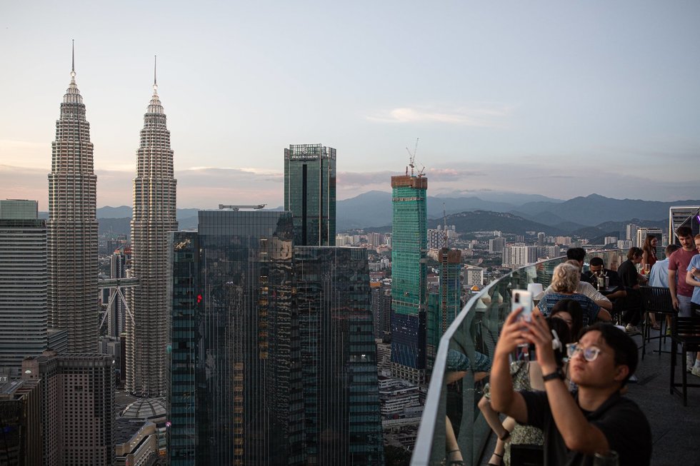 Atostogų sezonas įsibėgėjo: štai kur plūsta turistai (nuotr. SCANPIX)