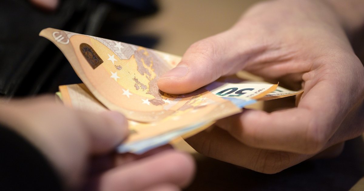 Nuo 2026 m. lietuvių laukia naujas mokestis: papildomai mokės ne tik turintys mašinas ar būstą