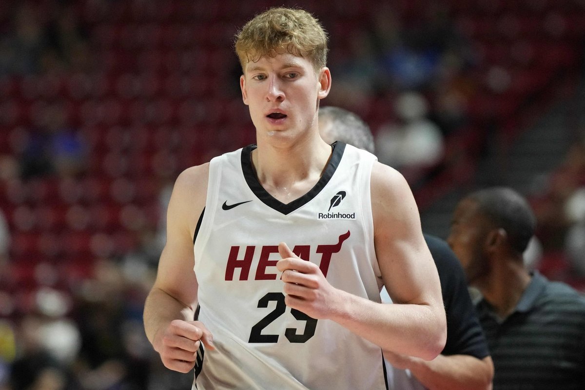 Traumos kamuojamą Jakučionį „Heat“ įregistravo į G lygos komandą