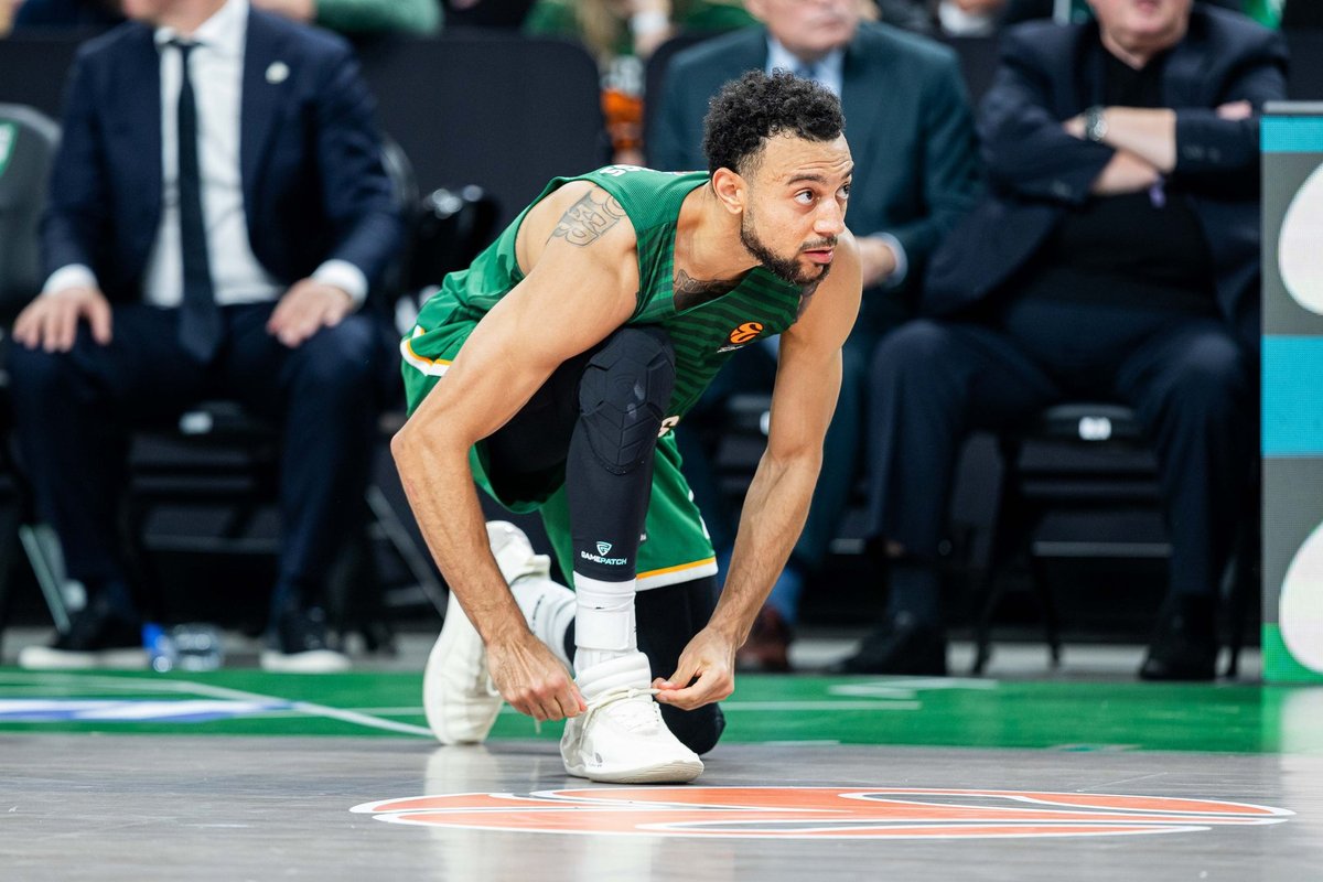 Gossas norėjo likti Pirėjuje, bet pageidaujamas nebebuvo