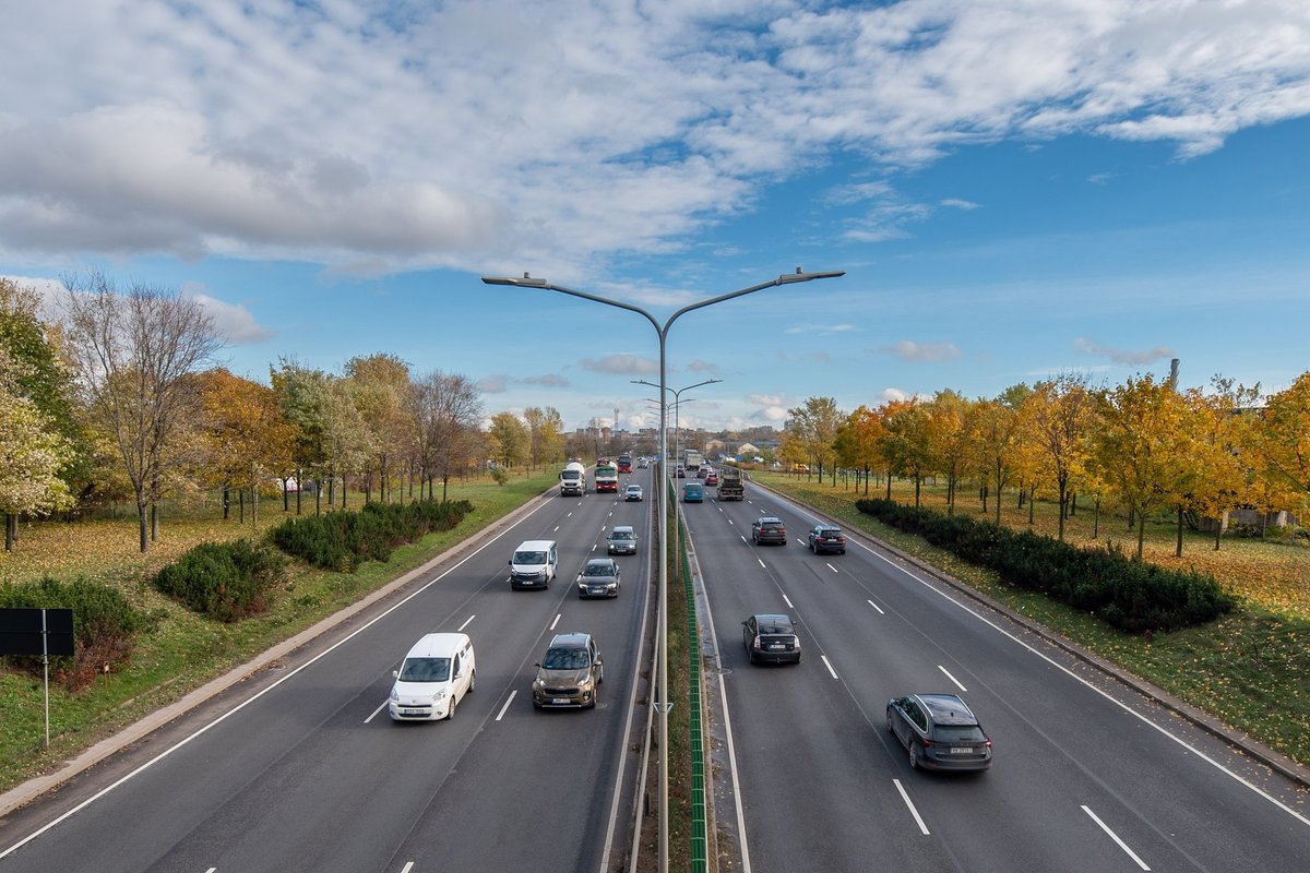 Vairuotojams – paskutinė diena užsukti į servisą: vėliau grės ne tik bauda - Delfi