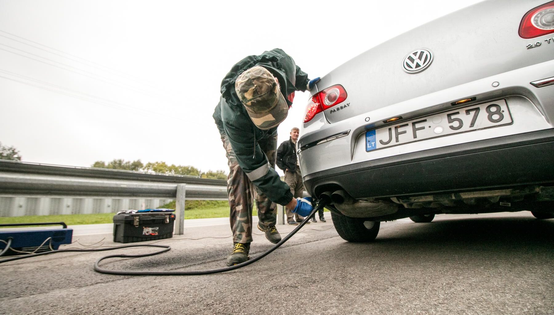 Garsiai nuskambėję taršių automobilių tikrinimai nutilo, bet nedingo – jau turi naują idėją – Kas vyksta Kaune