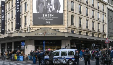 Skandalo dėl sekso lėlių krečiama „Shein“ atidarė pirmąją fizinę parduotuvę Paryžiuje