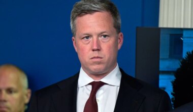 FT: JAV Abu Dabyje pradėjo slaptas Rusijos ir Ukrainos taikos derybas - vz.lt