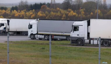 Dienos akcentai: Baltarusijos demonstruojama galia ir „Payseros“ gautas leidimas įsigyti „Contis“ akcijų