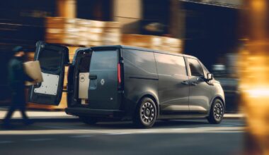 futuristinis dizainas, universalumas ir iki 450 km viena įkrova