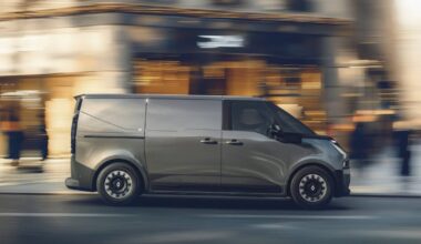 Greitesnis nei tikėjaisi: „Renault“ elektrinis furgonas įkraunamas per 20 minučių ir veža 2 tonas