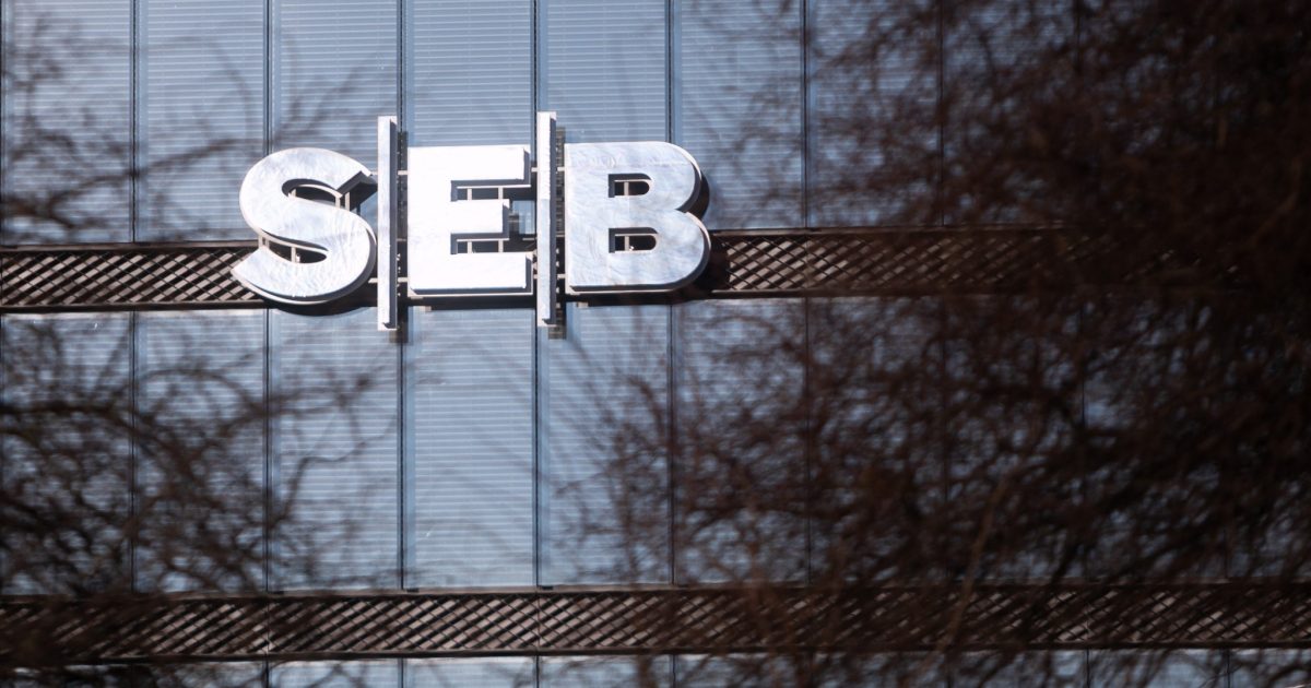 Bankas stabdo savo veiklą: SEB klientai negalės pasinaudoti kortelėmis, interneto banku ir tai dar ne viskas