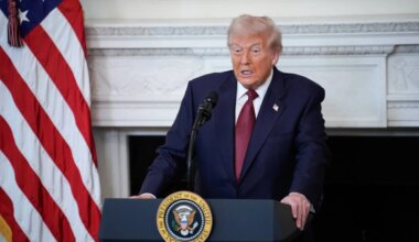 JAV Aukščiausiasis Teismas reiškia skepticizmą dėl D. Trumpo muitų politikos pagrindo