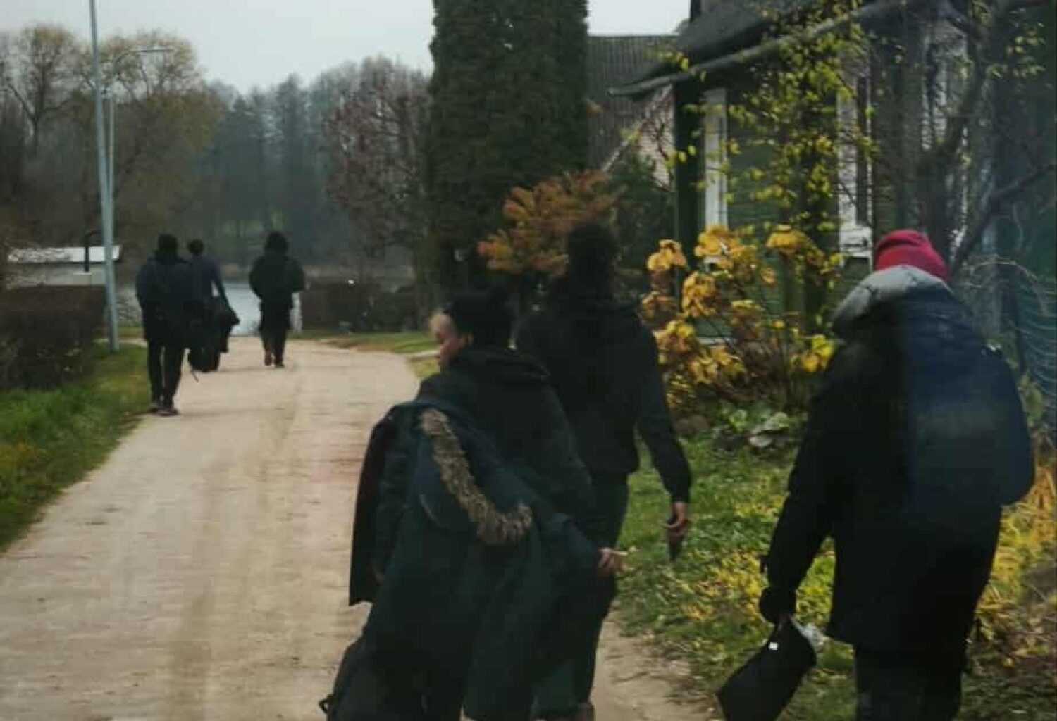 ATNAUJINTA: Tragedija prie Juodupės: griovyje – žuvęs latvis ir sužeistas užsienietis