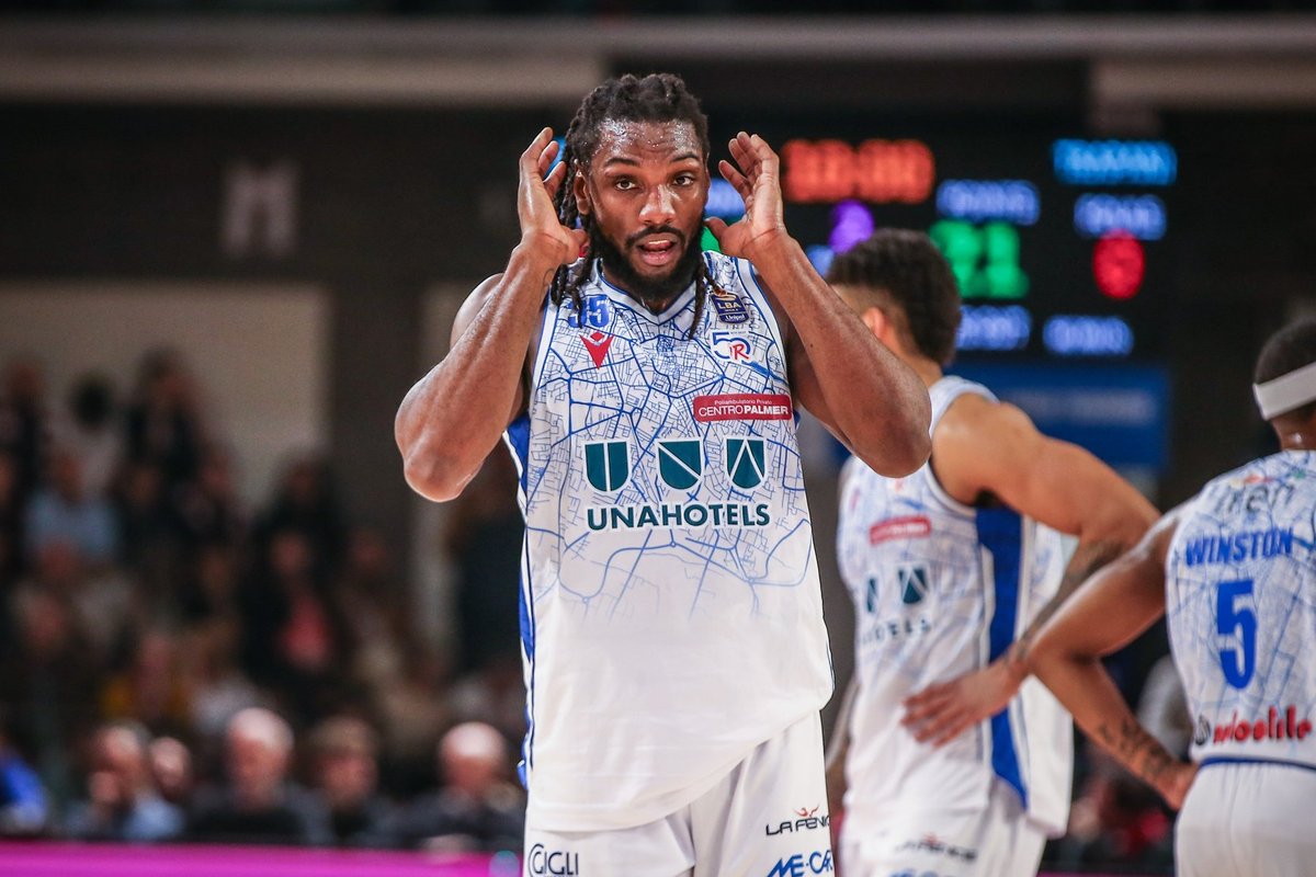 PAO suplojo išpirką už buvusį pasaulio čempioną