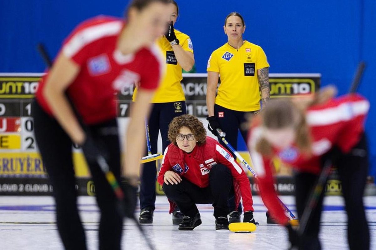 Moterų kerlingo rinktinė išsaugojo vietą Europos elite