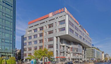 Bulgarija priėmė įstatymą, numatantį perimti „Lukoil“ naftos perdirbimo gamyklos kontrolę