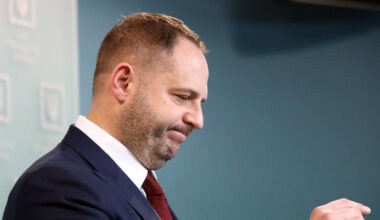 CNN: Jermako atsistatydinimas – didžiausias Zelenskio išbandymas per 6,5 metų?