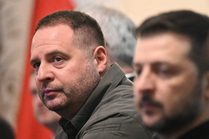 Andrijus Jermakas, Volodymyras Zelenskis / SERGEI GAPON / AFP
