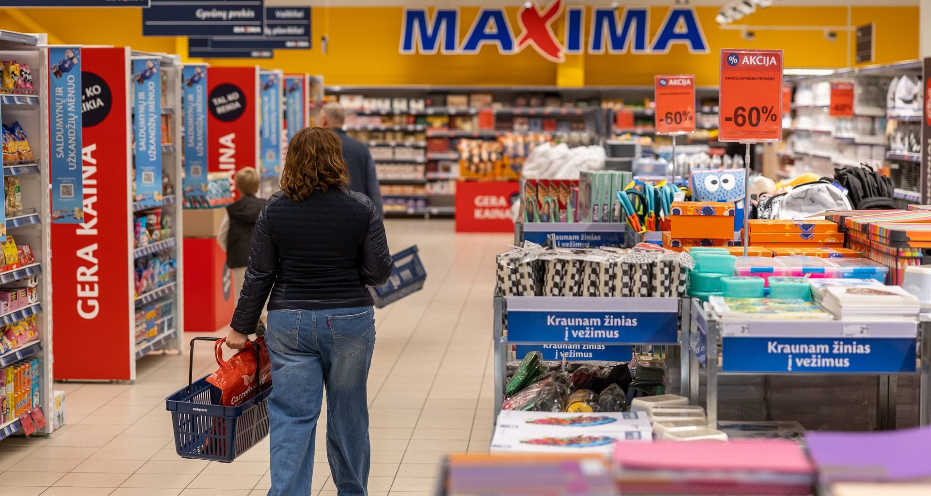 „Maximos“ pirkėjų laukia didelės nuolaidos: trys dienos apsipirkimui perpus pigiau