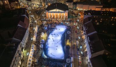 Rotušės aikštėje startuoja „Vilniaus ledas“: vilniečiams dovanojamas įspūdingas atidarymo renginys