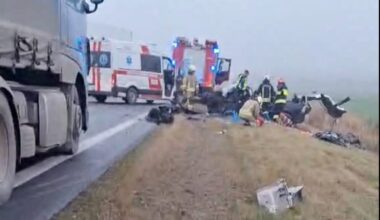 Avarija Kėdainių rajone: prispaustas žmogus, eismas jau leidžiamas (ATNAUJINTA)