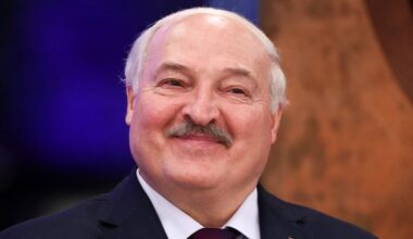 Lukašenka apie karą Ukrainoje: „Šį vargą baigsime artimiausiu metu“