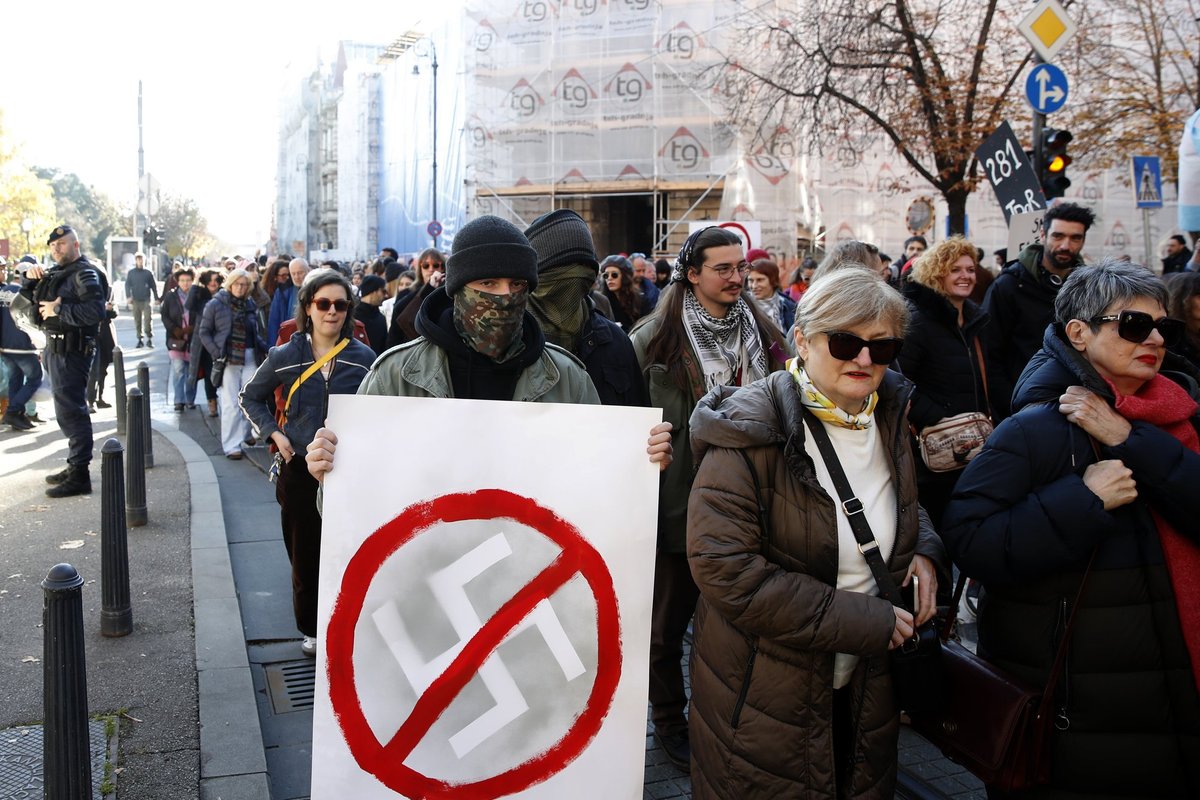 Zagrebe – tūkstančių žmonių eitynes prieš kraštutinės dešinės įsigalėjimą