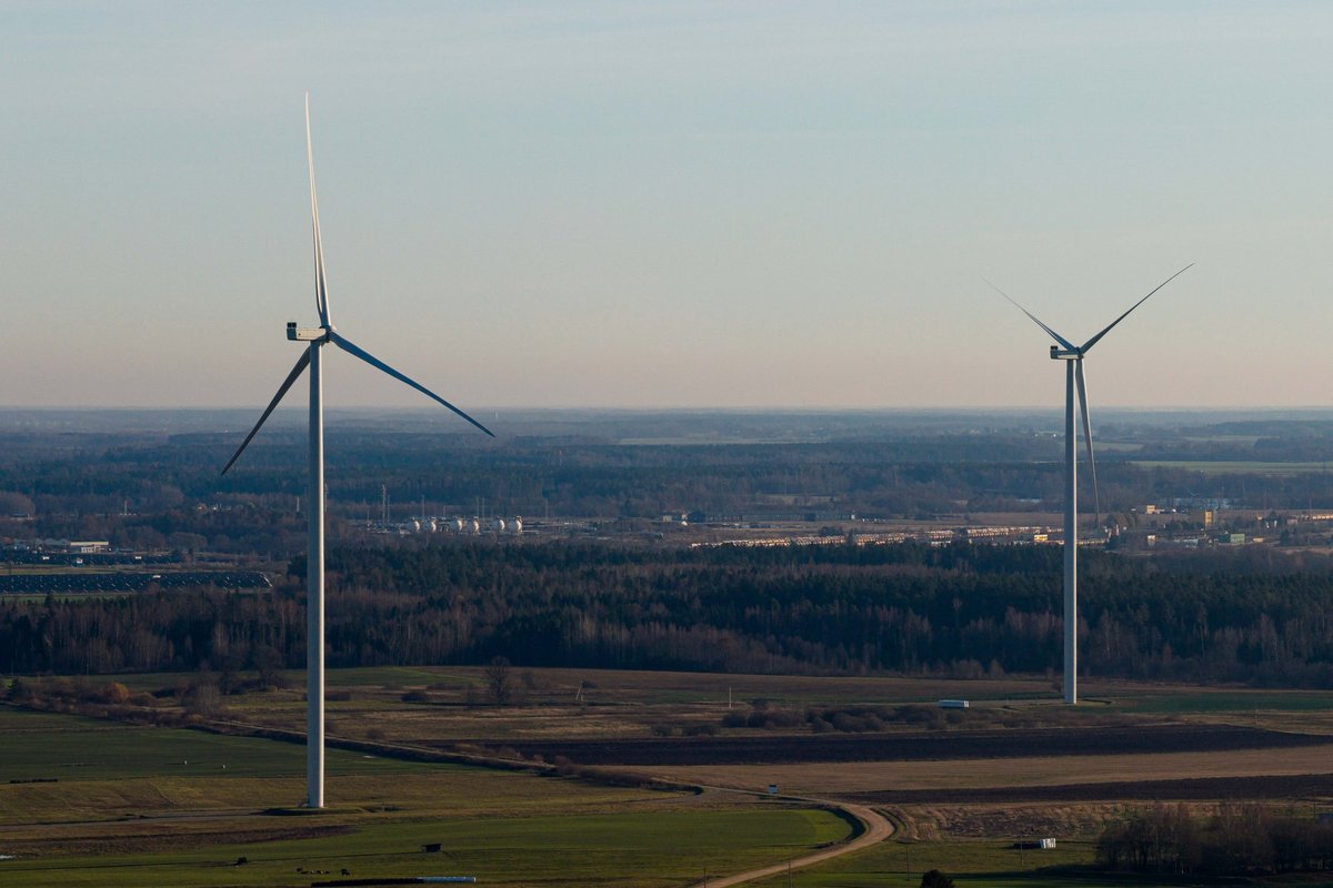 „Elektrum Lietuva“: dėl išaugusios vėjo gamybos elektros kaina šalyje išliko stabili