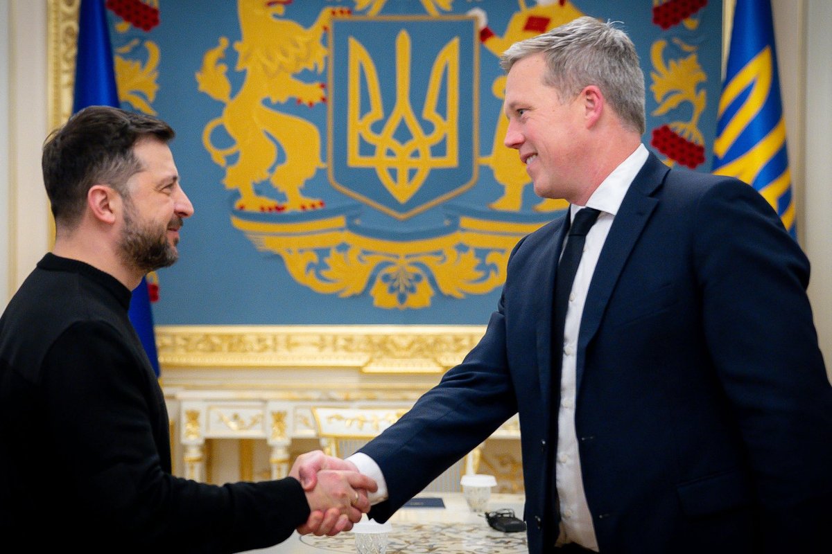 Trumpas į Ukrainą pasiuntė „neįprastą pasiuntinį“ - Delfi