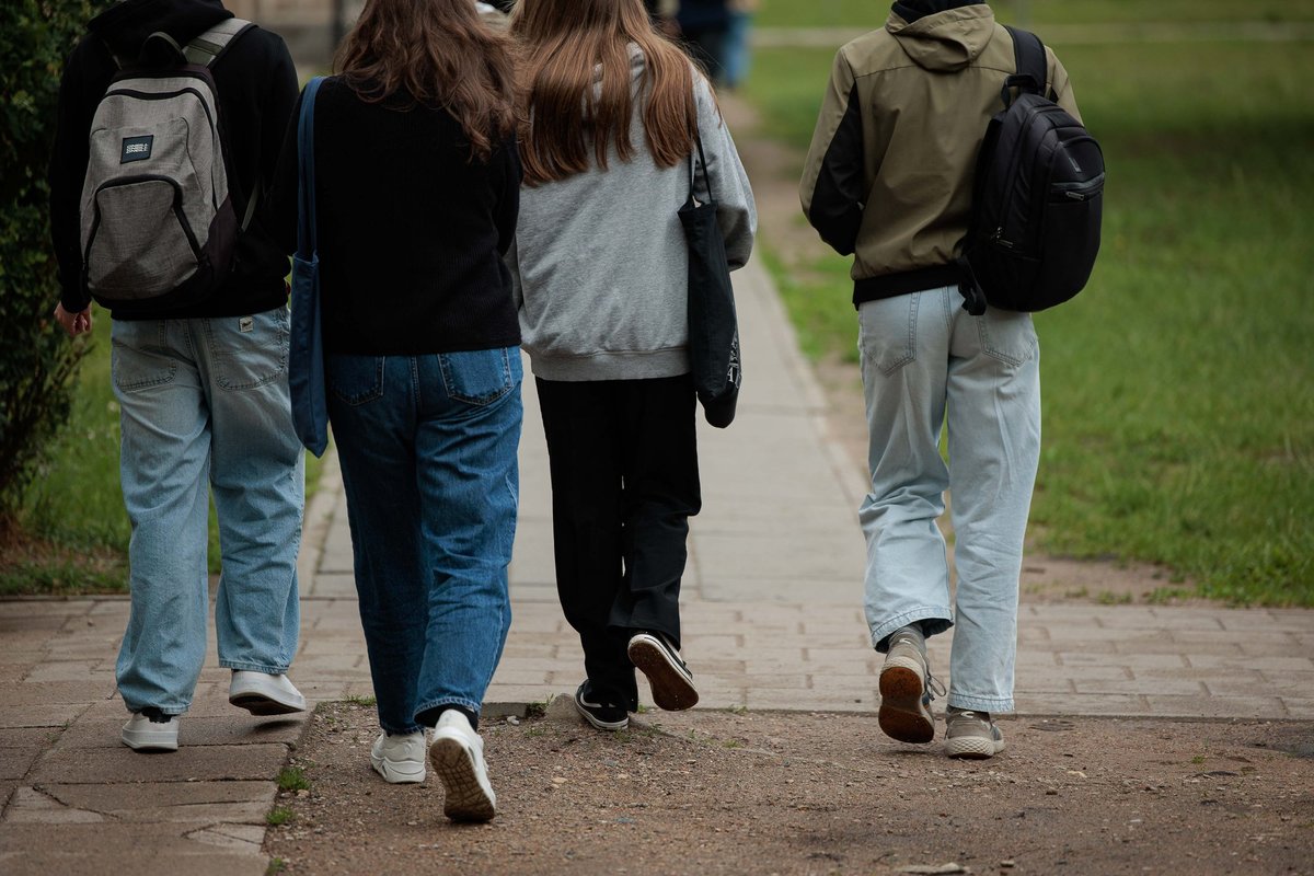 Frazė „6–7“, kurią mėgsta Alfa karta: štai ką ji reiškia