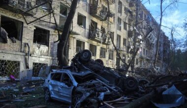 Karas Ukrainoje. Rusijos dronų ataka virš Kyjivo: žuvo du, sužeista 11 - Delfi