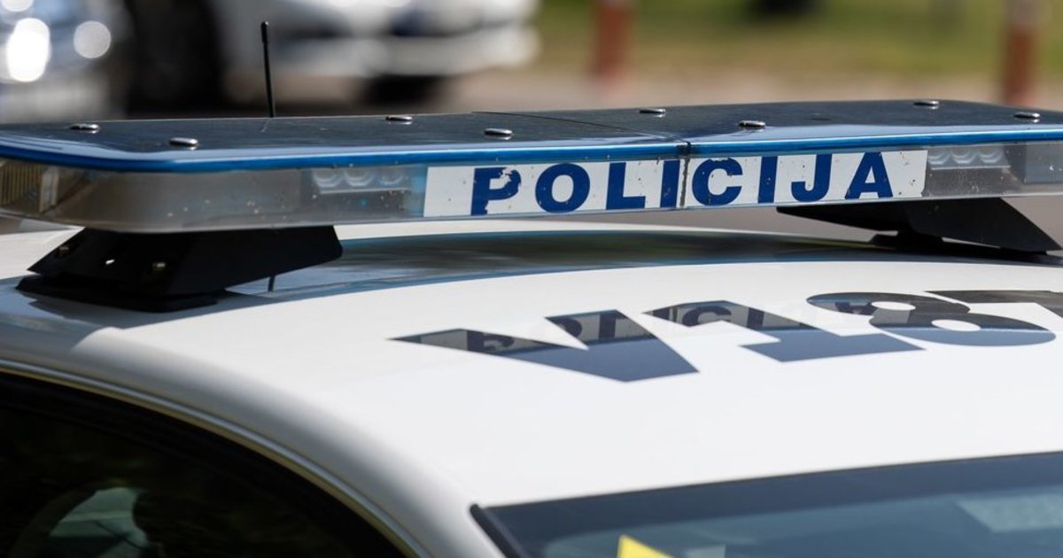 Nelaimė Ignalinoje: automobiliu važiavęs senjoras mirtinai sužalojo pėsčiąjį