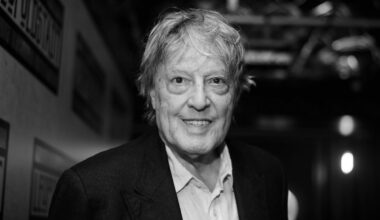 Mirė filmo „Įsimylėjęs Šekspyras“ scenarijaus autorius Tomas Stoppardas