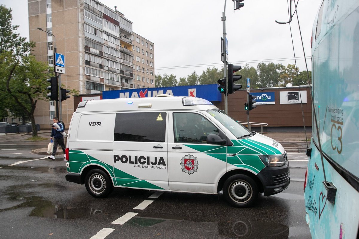 Avarija Vilniuje sutrikdė eismą - Delfi