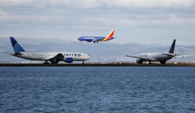 Tęsiantis vyriausybės uždarymui, JAV atšaukta per tūkstantis skrydžių