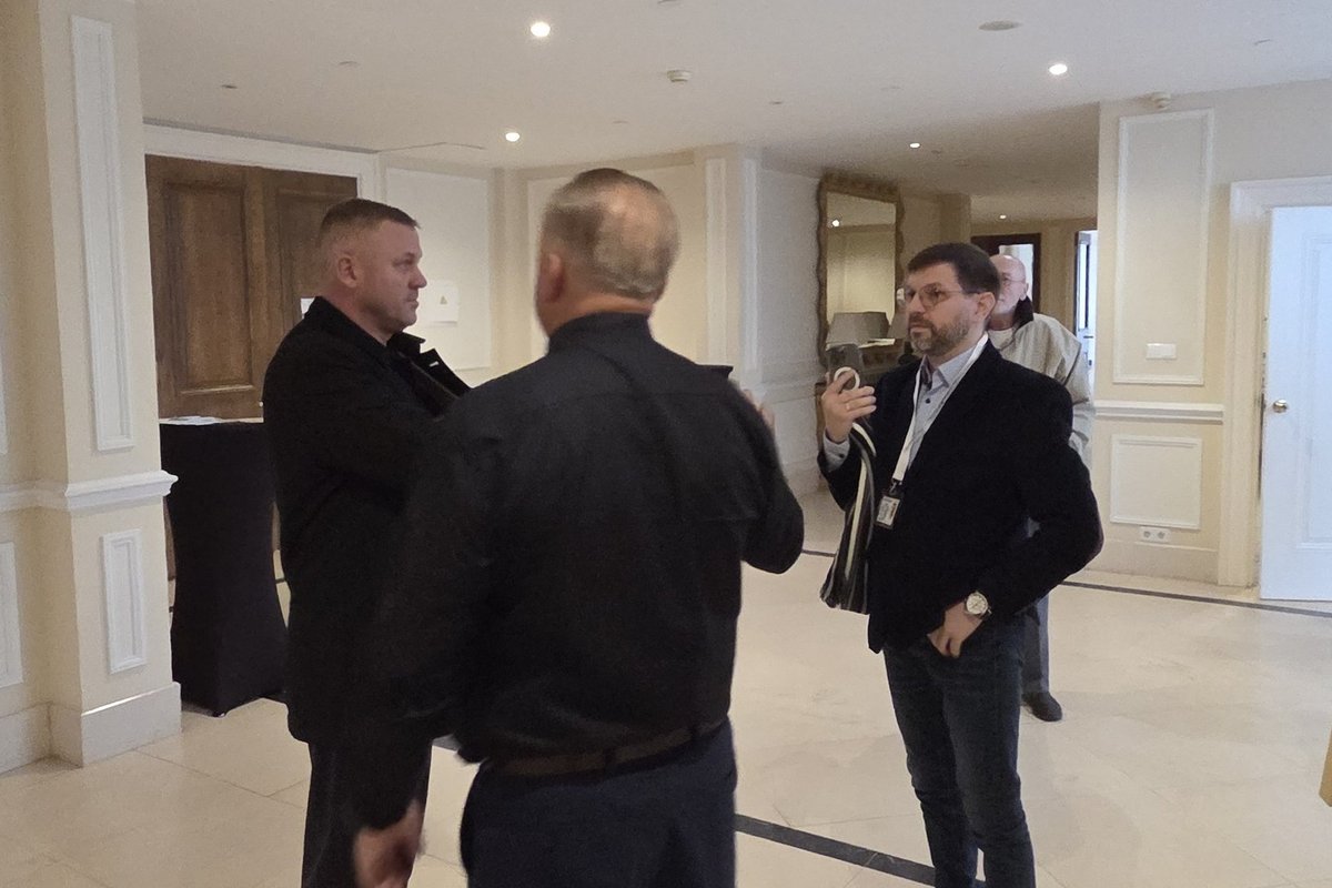 Celofanas nekviestas apsilankė „Linavos“ kongrese