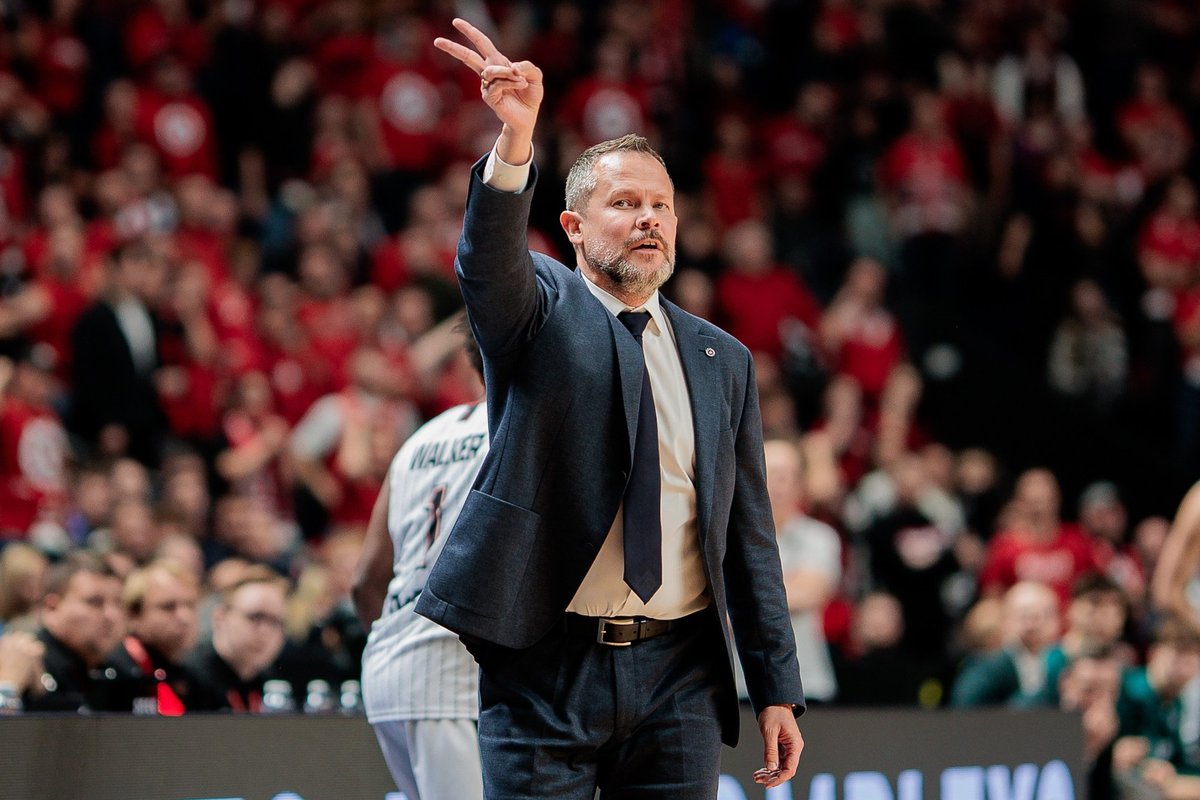 Giedrius Žibėnas nukėlė kepurę prieš „Ryto“ sirgalius