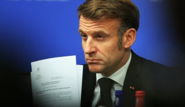 „Visai nebe toks kaip anksčiau“: kas nutiko Macronui?